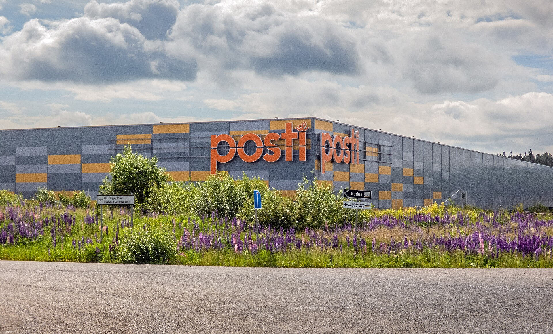 Kiinteistökauppa piristyy – logistiikka- ja teollisuustilat vetävät